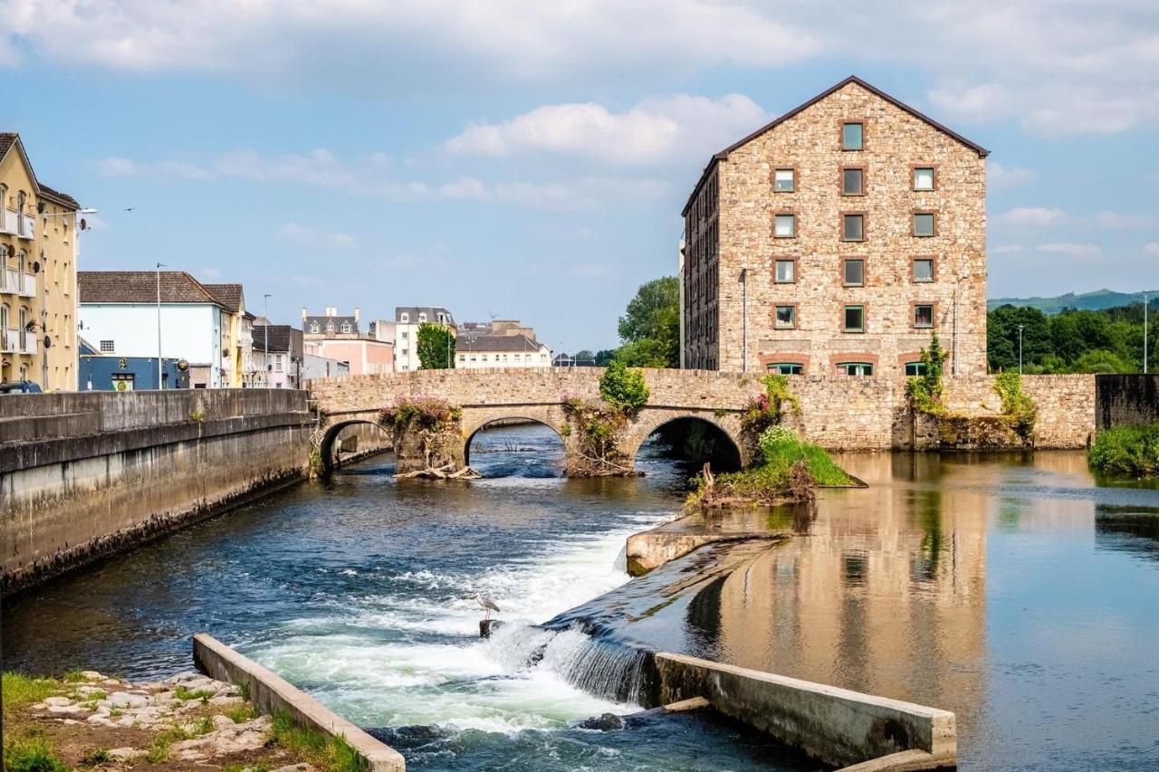 Befani'S Mediterranean Restaurant & Townhouse Hotel Clonmel Kültér fotó